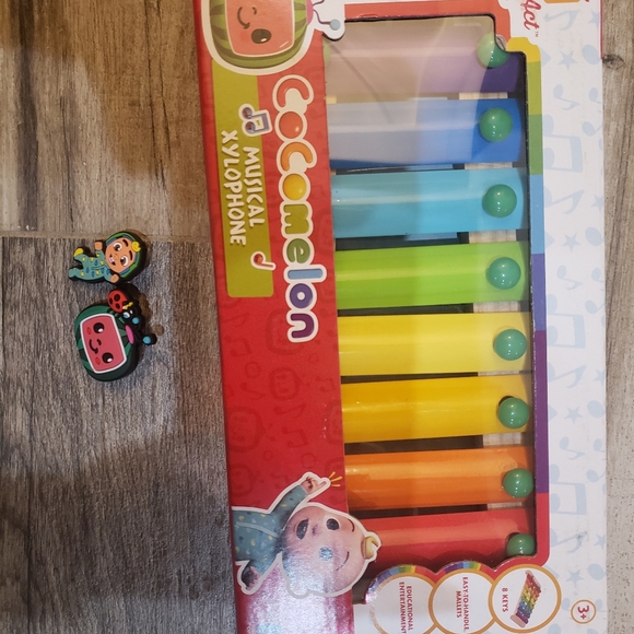 Everything cocomelon bundle see pictures - Picture 5 of 9